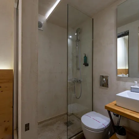 Oda ve Kahvaltı Panellinion Luxury Kalamata