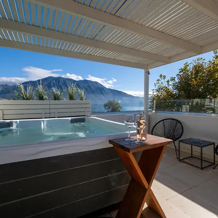 Panellinion Luxury Bed & Breakfast 3*