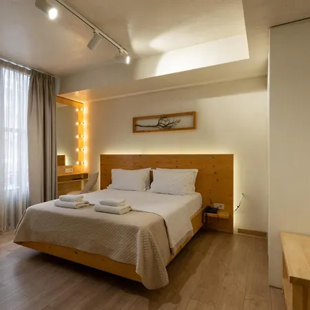 Panellinion Luxury Bed & Breakfast 3*