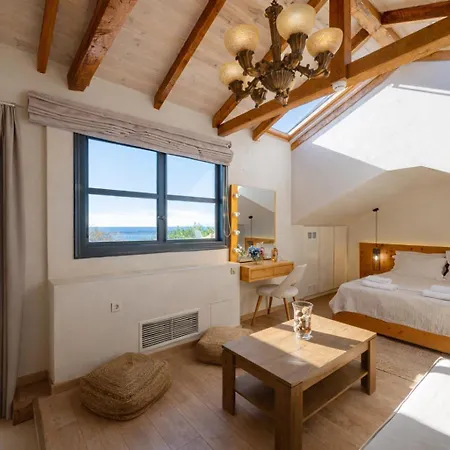 Panellinion Luxury