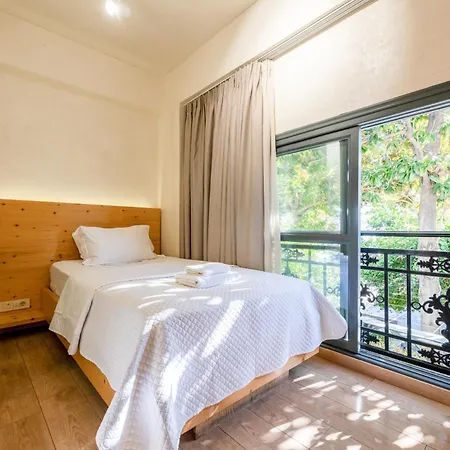 Panellinion Luxury Frühstückspension Kalamata