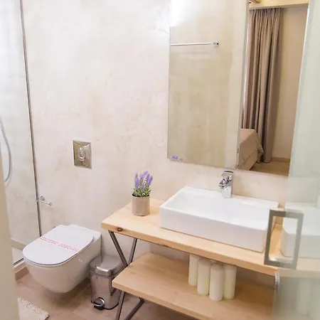 Panellinion Luxury Bed & Breakfast