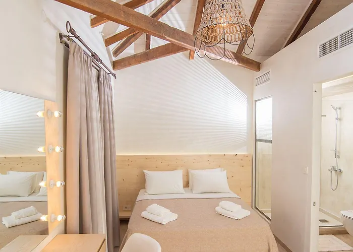 Bed & Breakfast Panellinion Luxury Kalamata