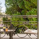 Panellinion Luxury فندق مبيت وإفطار 3*