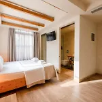 Panellinion Luxury فندق مبيت وإفطار 3*