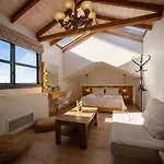 Panellinion Luxury