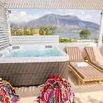Panellinion Luxury Oda ve Kahvaltı 3*