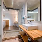 Panellinion Luxury فندق مبيت وإفطار 3*