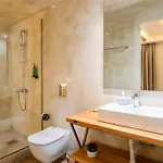 Panellinion Luxury Oda ve Kahvaltı 3*
