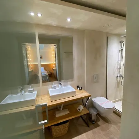 Bed & Breakfast Panellinion Luxury Kalamata