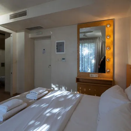 Panellinion Luxury