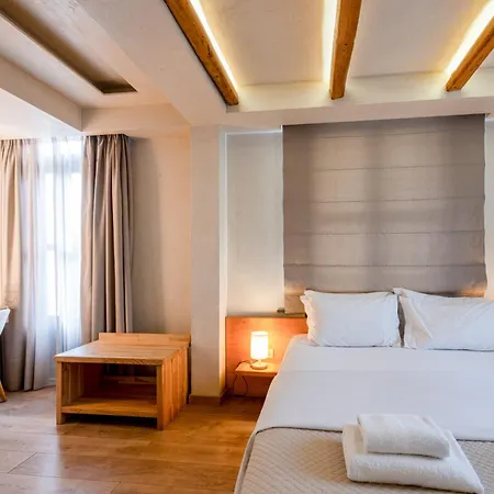 Panellinion Luxury B&B 칼라마타