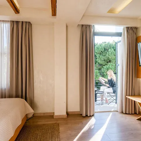 B&B Panellinion Luxury 3*