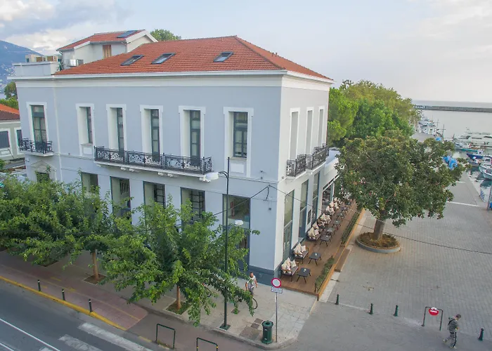 Panellinion Luxury Bed and Breakfast 3*