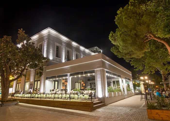 Panellinion Luxury B&B 칼라마타