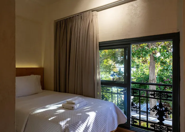 Bed and Breakfast Panellinion Luxury 3*