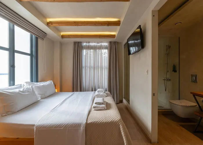 Bed and Breakfast Panellinion Luxury Καλαμάτα