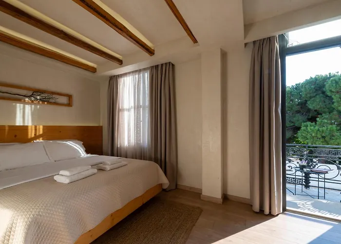 Bed and Breakfast Panellinion Luxury Καλαμάτα