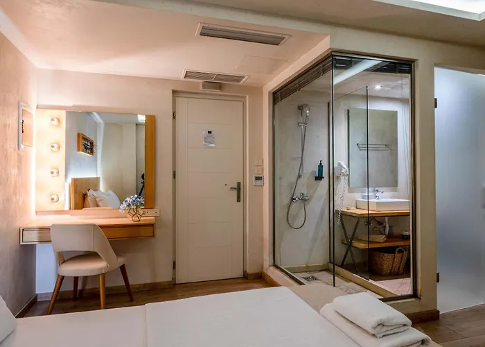 Panellinion Luxury B&B 칼라마타
