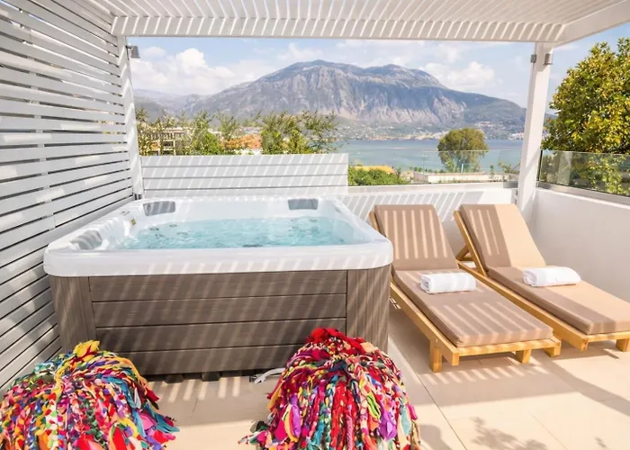 Panellinion Luxury Bed and Breakfast 3*