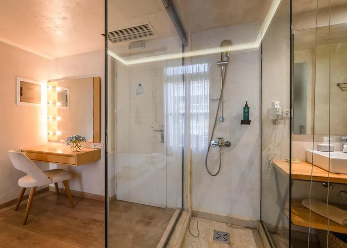 Bed and Breakfast Panellinion Luxury Καλαμάτα