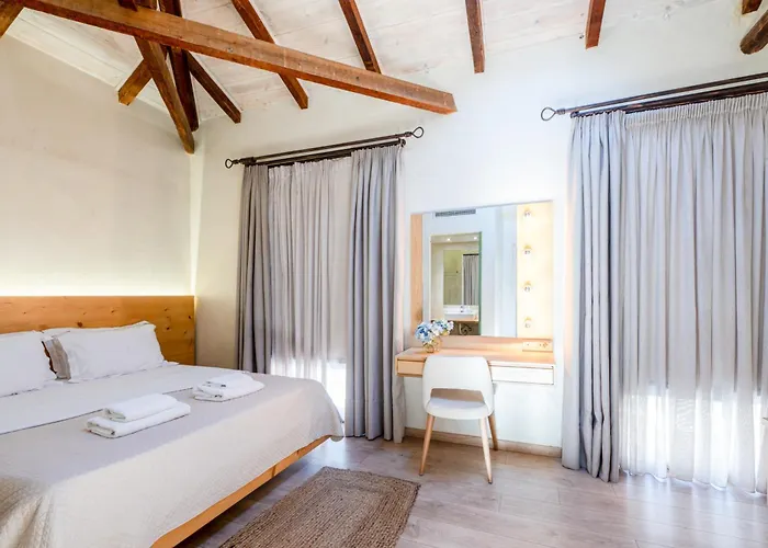 Bed and Breakfast Panellinion Luxury Καλαμάτα