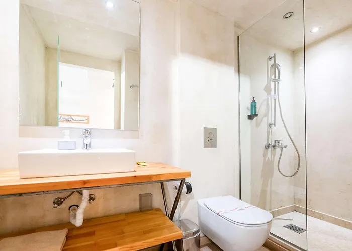 Panellinion Luxury B&B